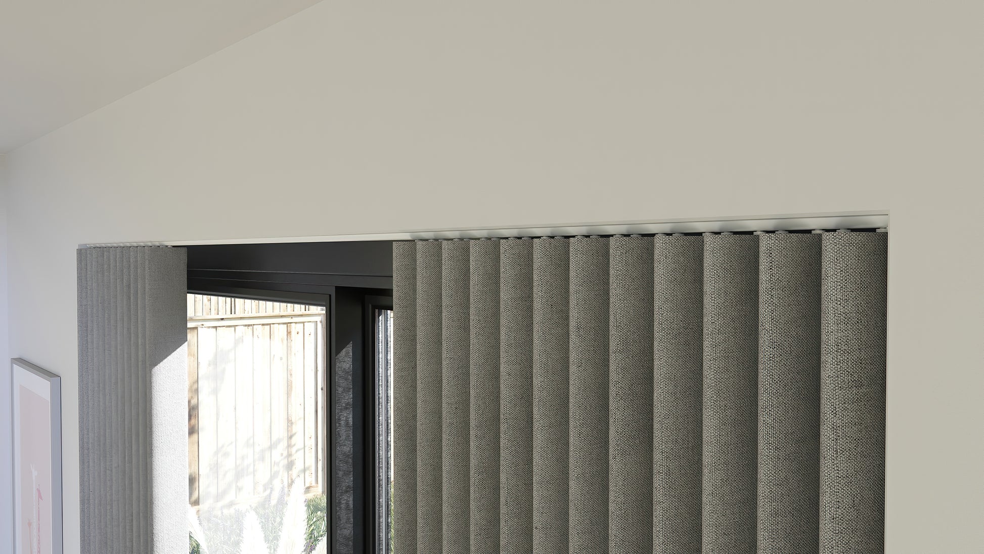 Speedy Discrete Curtain Track, glider detail
