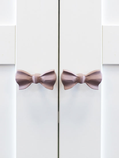 Laura Ashley Bow Drawer Pulls (Set of 4)